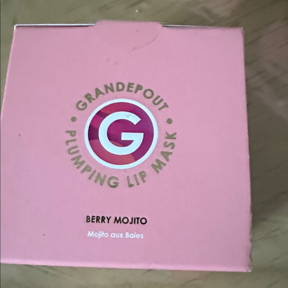 Brand new grande pout Plumping Lip Mask, 3 new boxes are available. - Picture 2 of 4